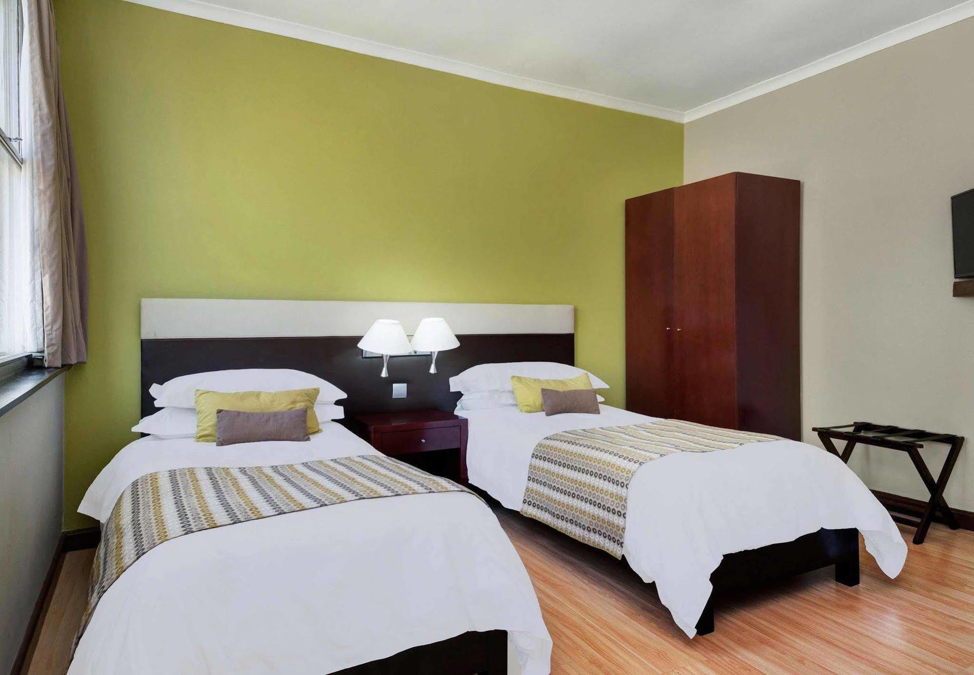 Protea Hotel Lusaka Cairo Road Exterior foto
